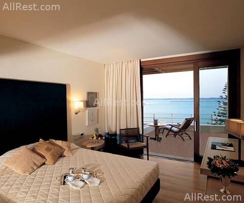 Amphitryon Hotel 5